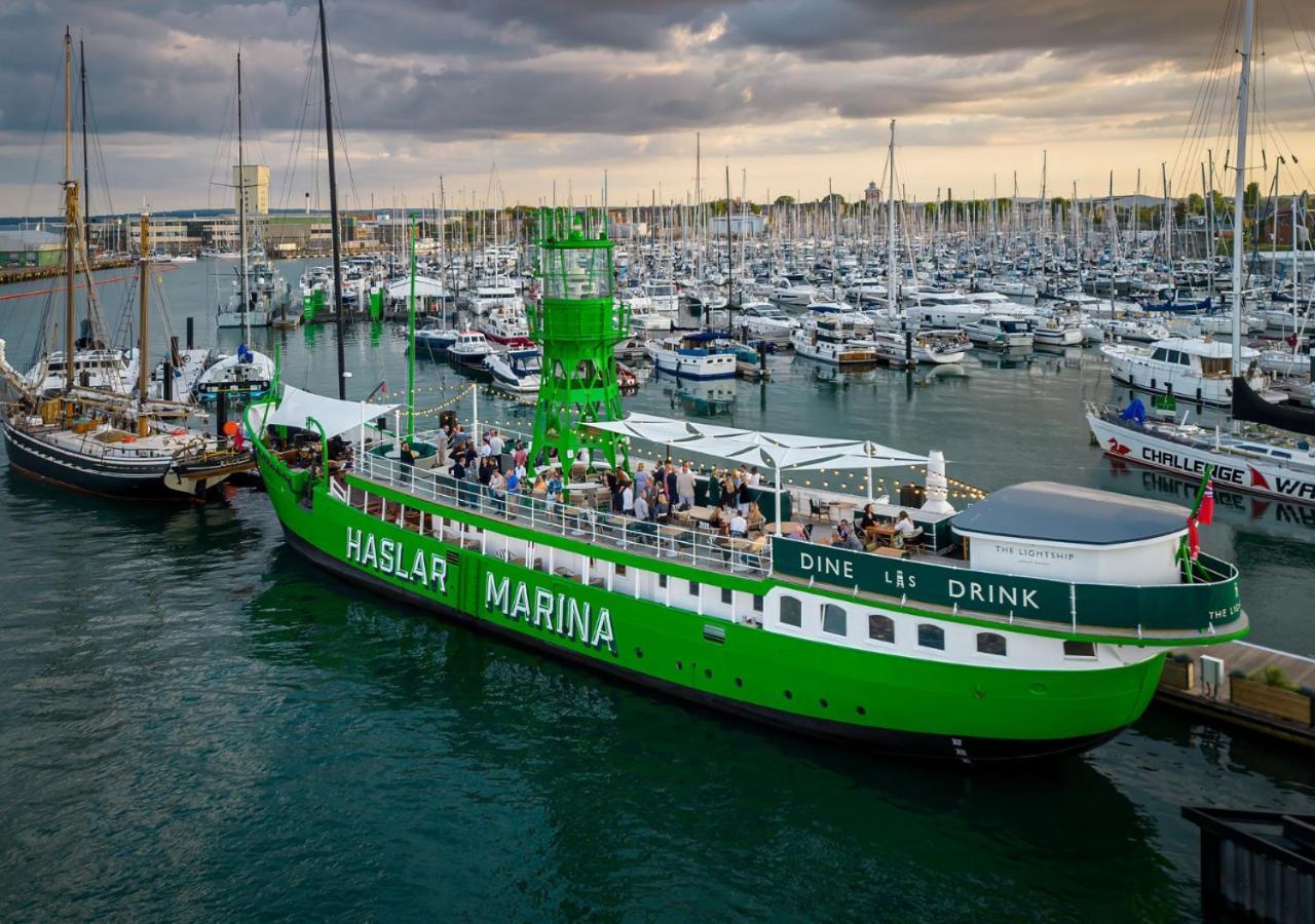 Rooms At Haslar Marina ゴスポート エクステリア 写真